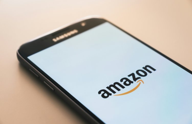 Amazon інвестує 10 мільярдів євро в Європу для запуску складських роботів із ШІ