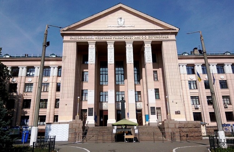 На ремонті корпусу медуніверситету Богомольця у Києві вкрали понад 15 млн грн