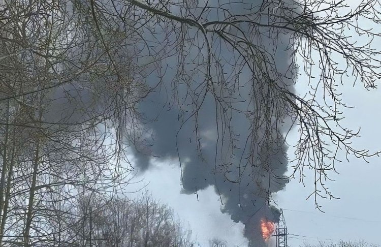 Дрони атакували російський НПЗ за понад 1700 кілометрів від України