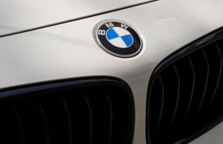 BMW інвестувала $1,7 мільярда у заводи в США для випуску електромобілів