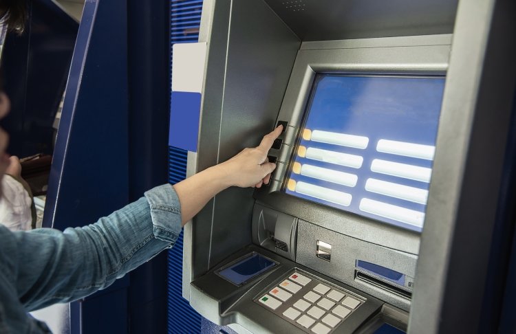Російські банки закрили рекордну кількість відділень у 2026 році: які причини