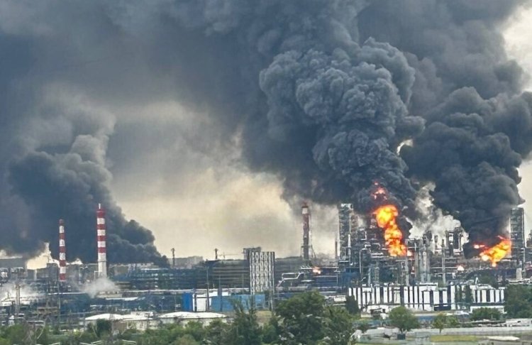 Московський НПЗ зупинили до 2027 року після ударів дронів