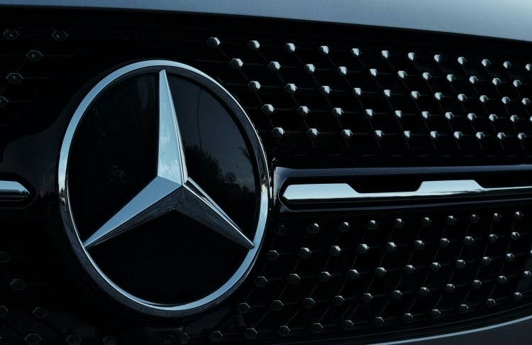 Mercedes-Benz запустить систему міського автопілота до кінця року