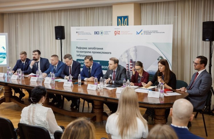 Мінекономіки готує єдину систему екологічних дозволів для бізнесу