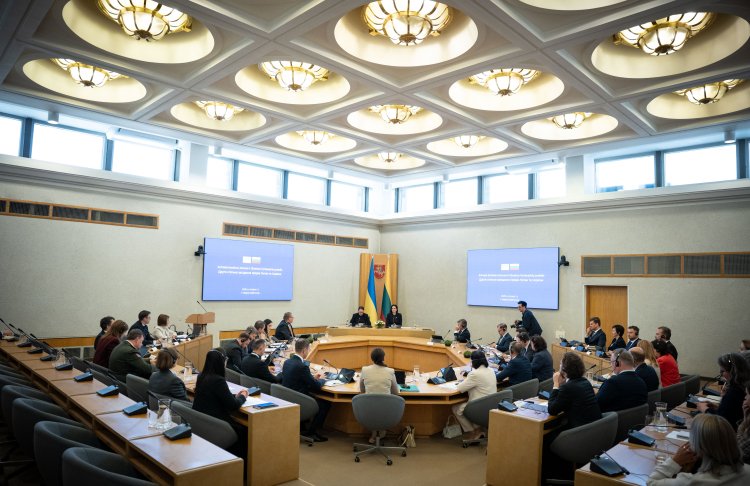 Україна обговорює з Литвою можливість передачі локомотивів для 