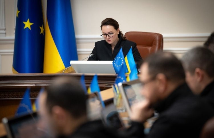 Кабмін продовжив строки виплат компенсацій за розміщення ВПО без документів