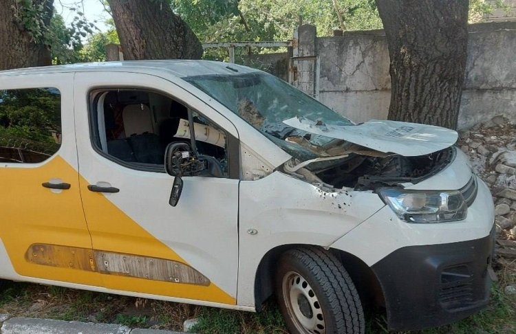 Російський удар по Нікополю: пошкоджено пересувне відділення 