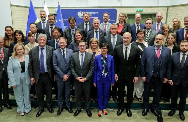 Україна отримає понад €375 млн на відновлення енергетики: які країни дали гроші