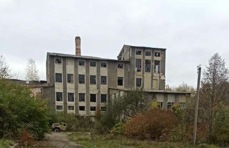 Спиртзавод на Буковині, який роками простоював, чекає на нового власника: яка стартова ціна
