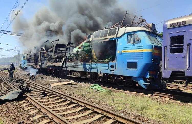 Росія вдарила по пасажирському поїзду на Запоріжжі