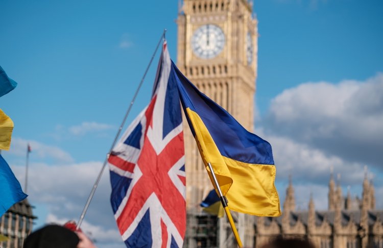 Велика Британія передала Україні обладнання для магістральних електромереж: які регіони отримали