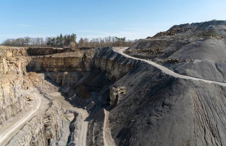 Південний ГЗК призупиняє видобуток через атаки РФ на торговельні судна