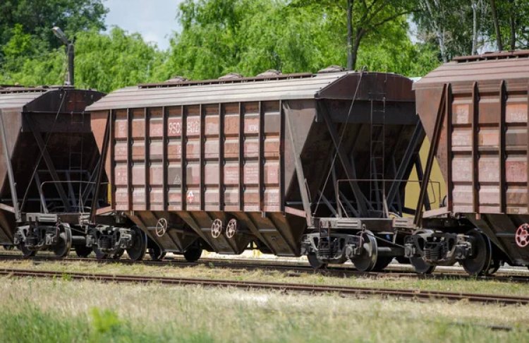 Україна збільшила передачу вантажів через залізничні переходи з Польщею