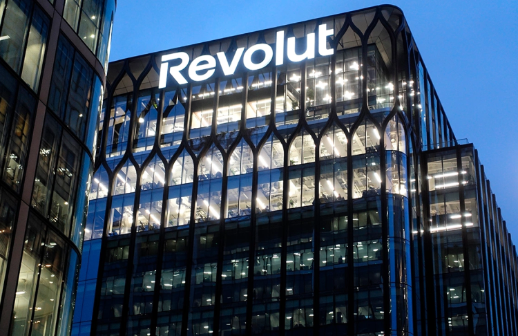 Revolut запускає власний стейблкоїн EURR із прив'язкою до євро