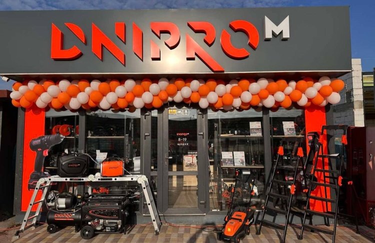 Російський удар знищив розподільчий центр Dnipro-M у Києві: що буде з замовленнями