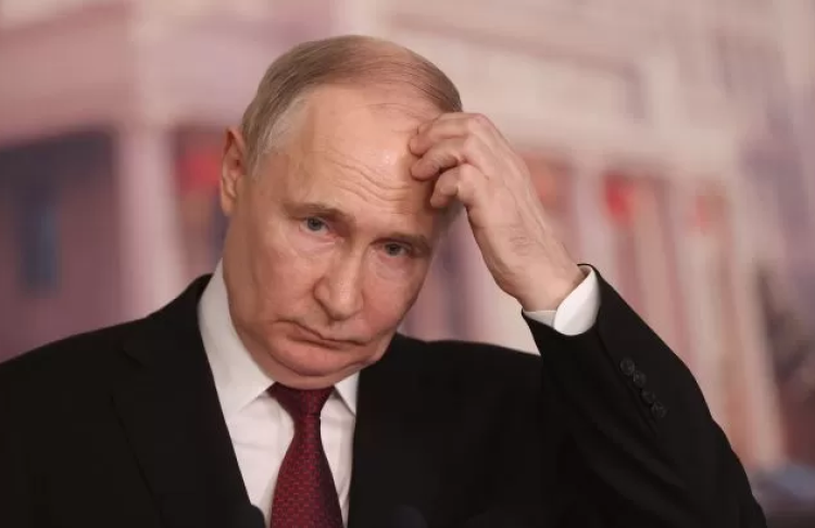 Путін закликав росіян готуватися до тривалого дефіциту бензину