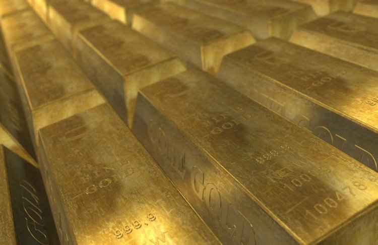 Росія розпродає золото з держфонду на будівництво літаків