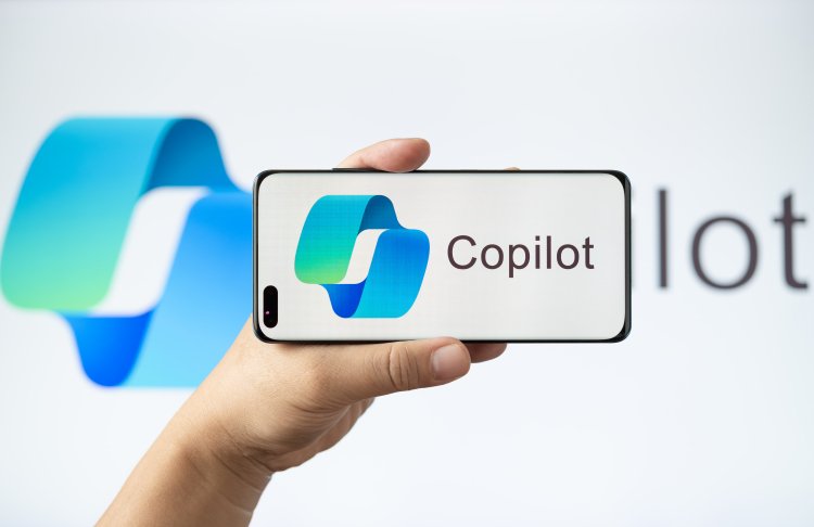 Microsoft оновила Copilot: додано генерацію коду, автономного ШІ-агента та інтеграцію з Office
