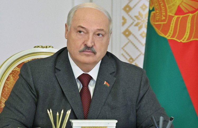 Лукашенко пропонує Трампу побудувати завод азотних добрив у Білорусі