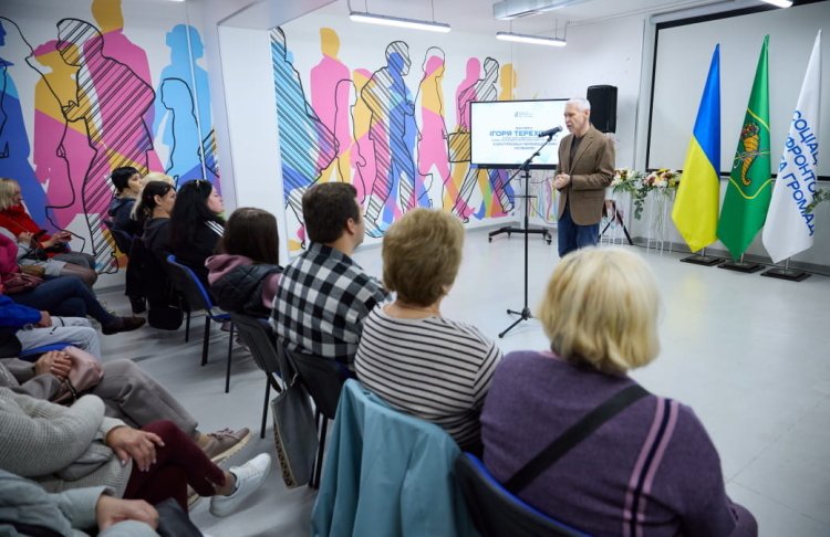 Виплати, житло та робота: мер Харкова розповів, які зміни пропонують для ВПО