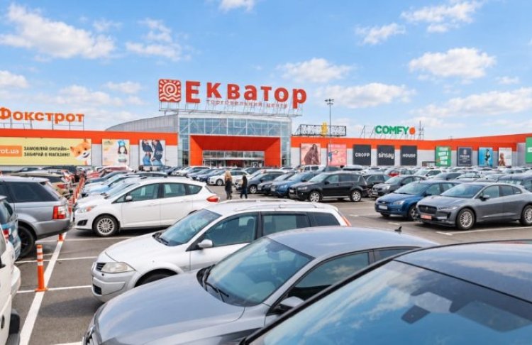 У Рівному відновлюють ТРЦ 