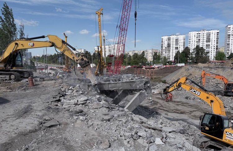 Шляхопровід у Києві ремонтують уперше за майже 60 років: де буде обмежено рух
