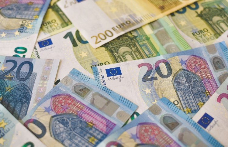 Київ звернувся до ЄС за 6,6 млрд євро оборонного фінансування